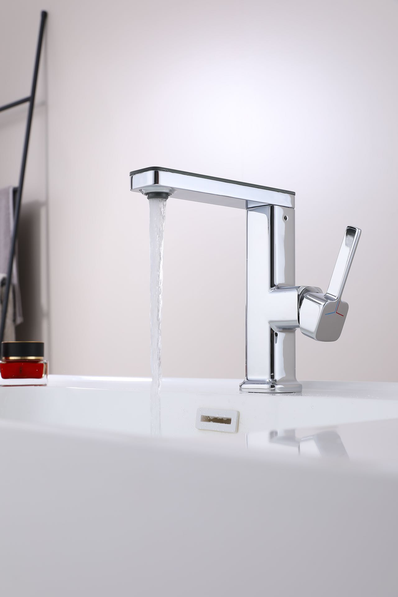 QM-81513 Basin Faucet QM-81513 Basin Faucet