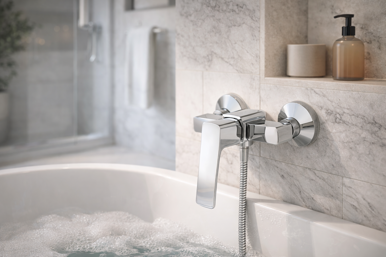 K39040 Two-Function Brass Bath Mixer K39040 Two-Function Brass Bath Mixer
